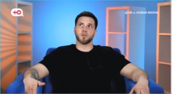 Владимир Балан вербует сторонниц среди девушек Владимир Балан вербует сторонниц среди девушек