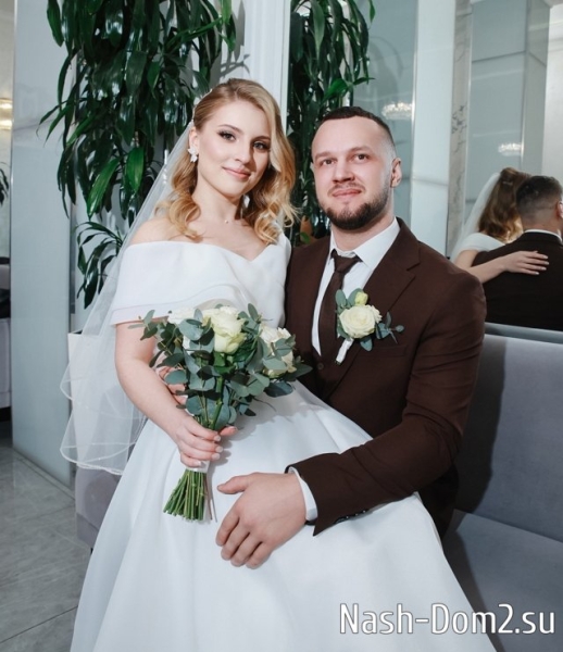 Александр Дёмин: Я просто счастлив! Ты моя жена! Александр Дёмин: Я просто счастлив! Ты моя жена!