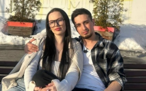 Руслан Асланов засмущал ведущую Нелли Ермолаеву Руслан Асланов засмущал ведущую Нелли Ермолаеву