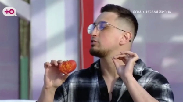 Руслану Асланову придется целовать не Карину, а помидоры Руслану Асланову придется целовать не Карину, а помидоры