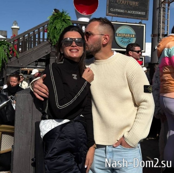 Ксения Бородина отметила день рождение под песни Сергея Жукова Ксения Бородина отметила день рождение под песни Сергея Жукова