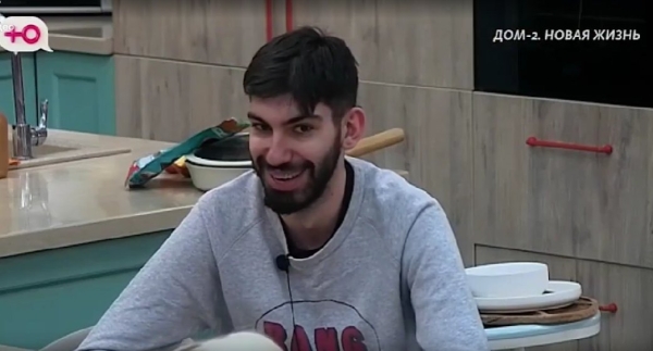 Рудольф Мелкумян покорил самую красивую девушку Дома 2 Рудольф Мелкумян покорил самую красивую девушку Дома 2