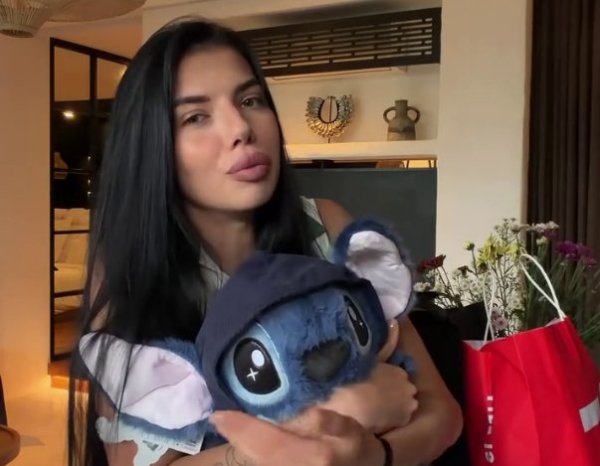 Ирина Пингвинова показала подарки для дочки, которые купила на Бали Ирина Пингвинова показала подарки для дочки, которые купила на Бали