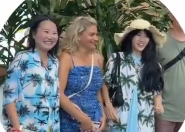 Вероника Гракович счастлива в Китае - у неё появились фанаты Вероника Гракович счастлива в Китае - у неё появились фанаты