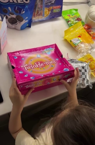 Ирина Пингвинова показала подарки для дочки, которые купила на Бали Ирина Пингвинова показала подарки для дочки, которые купила на Бали