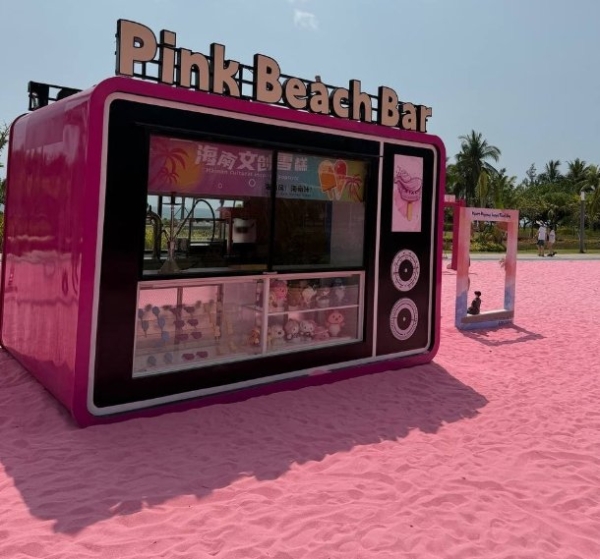 Элина Рахимова задумала испортить Никите Гуранде и Альберту отдых Элина Рахимова задумала испортить Никите Гуранде и Альберту отдых