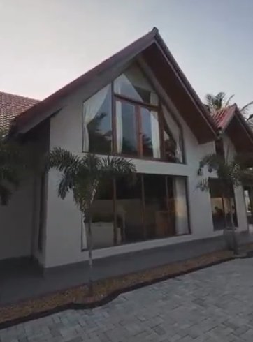 Андрей Чуев показал свой домик для утех на Шри-Ланке Андрей Чуев показал свой домик для утех на Шри-Ланке