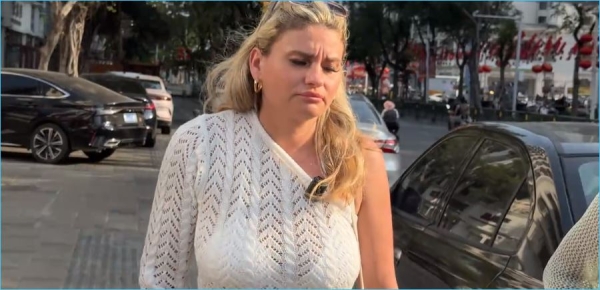 Вероника Гракович считает, что из-за Рахимовой теряет семью её муж Альберт Вероника Гракович считает, что из-за Рахимовой теряет семью её муж Альберт