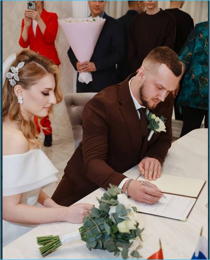 Александр Дёмин женился, найдя свою половинку Александр Дёмин женился, найдя свою половинку