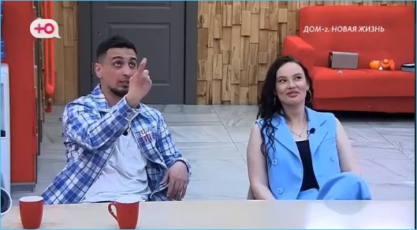 Карина Тетуева умело противостоит агрессии Руслана Асланова, считают зрители Дома 2 Карина Тетуева умело противостоит агрессии Руслана Асланова, считают зрители Дома 2