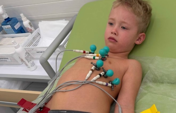 Андрей и Кристина Черкасовы продолжают обследование сына Андрей и Кристина Черкасовы продолжают обследование сына