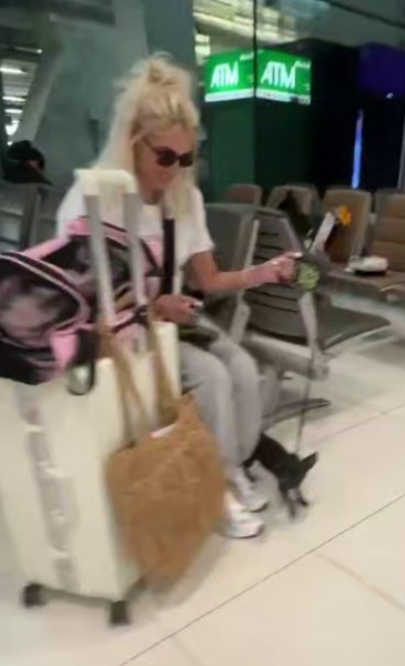 У Ильи Яббарова новая девушка, что делает Тепловодская в Таиланде? У Ильи Яббарова новая девушка, что делает Тепловодская в Таиланде?