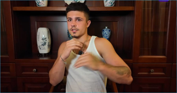 Схватка века не состоялась – Владимир Балан и Никита Гуранда пожали руки Схватка века не состоялась – Владимир Балан и Никита Гуранда пожали руки