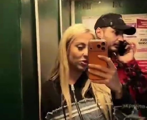 Иосиф Оганесян признался, что он строит отношения с Кенели Сайкс Иосиф Оганесян признался, что он строит отношения с Кенели Сайкс