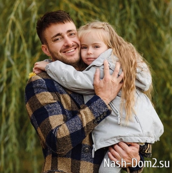 Алексей Безус с Мией приехали в гости к Афине Алексей Безус с Мией приехали в гости к Афине