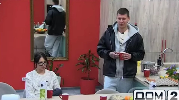 Даша Виноградова считает Степана Карпова самовлюбленным эгоистом Даша Виноградова считает Степана Карпова самовлюбленным эгоистом