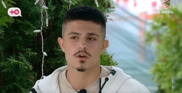 Гуранда получил поцелуй благодарности от Кристины Лясковец - в щёчку Гуранда получил поцелуй благодарности от Кристины Лясковец - в щёчку