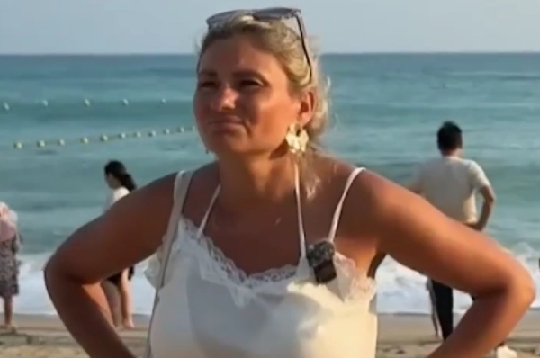 Степан Карпов согласился выгуливать Веронику Гракович Степан Карпов согласился выгуливать Веронику Гракович