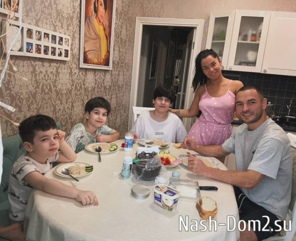 Константин Волгин позвал замуж Юлию Колисниченко Константин Волгин позвал замуж Юлию Колисниченко