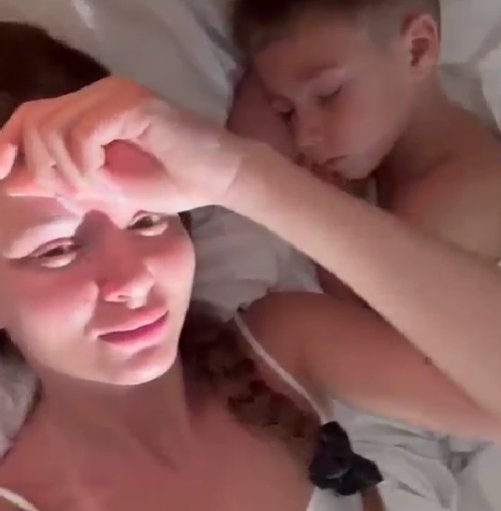 Виктория Морозова сообщила, что сын отказался жить с Андреем Чуевым на Шри-Ланке Виктория Морозова сообщила, что сын отказался жить с Андреем Чуевым на Шри-Ланке