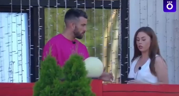 Катя Квашникова ищет работу, припомнив Григорьеву старые обиды Катя Квашникова ищет работу, припомнив Григорьеву старые обиды