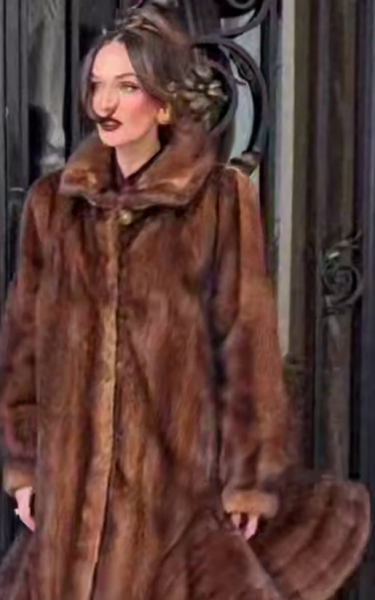 Алёна Водонаева вдохнула новую жизнь в бабушкину шубу Алёна Водонаева вдохнула новую жизнь в бабушкину шубу