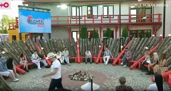 Антон Беккужев не воспринял всерьёз ультиматум Евгении Хорошевой Антон Беккужев не воспринял всерьёз ультиматум Евгении Хорошевой