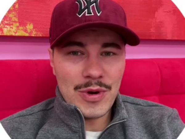 Сергей Хорошев объяснил, почему он в личном блоге оскорбляет комментаторов Сергей Хорошев объяснил, почему он в личном блоге оскорбляет комментаторов