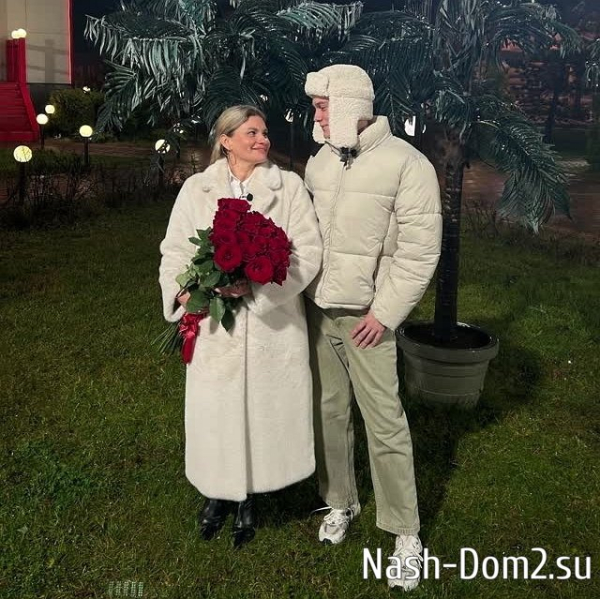 Артём Гавришов порадовал Примадонну неожиданным подарком Артём Гавришов порадовал Примадонну неожиданным подарком