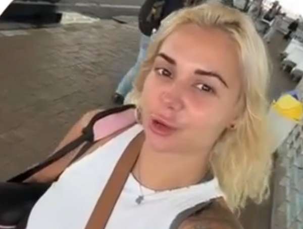 Елена Тепловодская улетела из Таиланда в Москву Елена Тепловодская улетела из Таиланда в Москву
