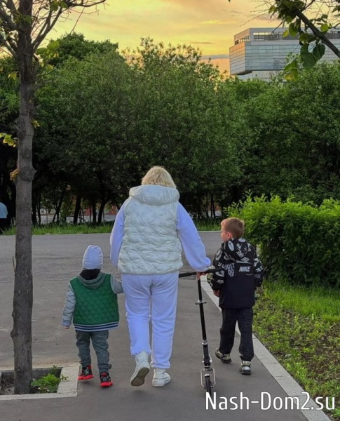 Алёна Савкина: С первым днём лета! Алёна Савкина: С первым днём лета!