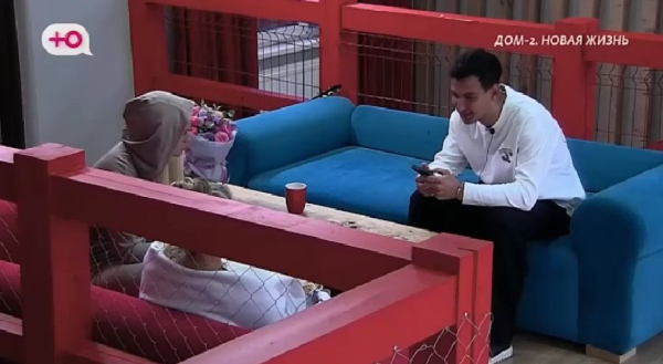 Вероника Гракович упрекнула в жадности мужа Альберта, спрятавшего в комнате "заначку" Вероника Гракович упрекнула в жадности мужа Альберта, спрятавшего в комнате "заначку"