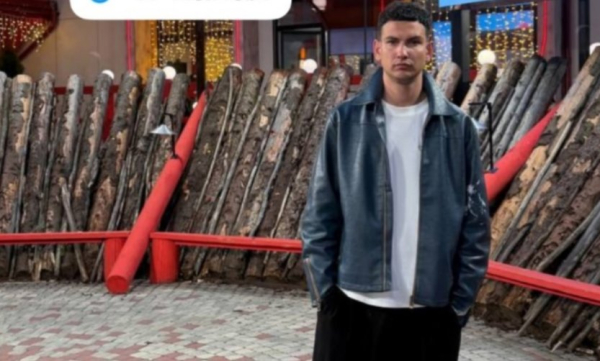 Роман Кузин начал отпуск с общения с Игорем Григорьевым Роман Кузин начал отпуск с общения с Игорем Григорьевым