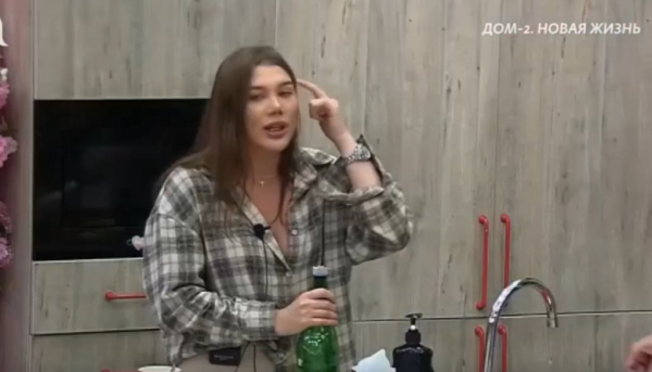 Галина Маковская попала в точку, спросив у Рахимовой про образование Галина Маковская попала в точку, спросив у Рахимовой про образование