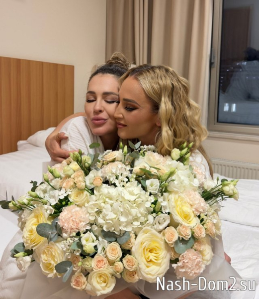Анна Бузова впервые стала мамой Анна Бузова впервые стала мамой