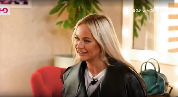 Элина Рахимова продолжает соблазнять Андрея Черкасова? Элина Рахимова продолжает соблазнять Андрея Черкасова?