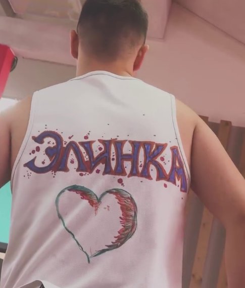 У Элины Рахимовой появился на доме 2 главный фанат У Элины Рахимовой появился на доме 2 главный фанат