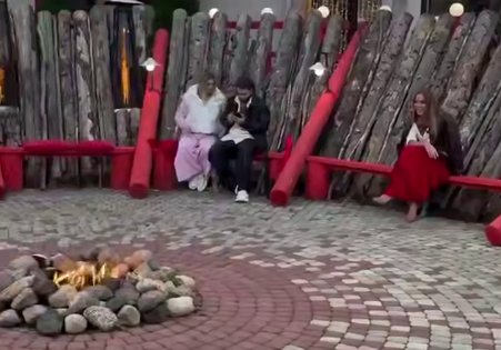 Ромашову предложили полететь с Хорошевым в Китай и бросить беременную жену на Поляне Ромашову предложили полететь с Хорошевым в Китай и бросить беременную жену на Поляне
