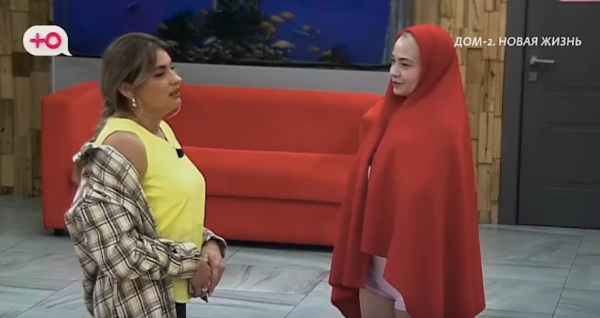 Виктория Кулагина устала о того, что Дом 2 разрушает её отношения с Артёмом Герасимовым Виктория Кулагина устала о того, что Дом 2 разрушает её отношения с Артёмом Герасимовым