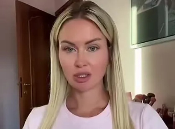 Марина Африкантова подаёт в суд на создателя своей песни Марина Африкантова подаёт в суд на создателя своей песни