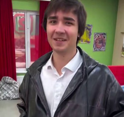 Тигран Салибеков на правах старожила Дома 2 приучает молодежь к порядку Тигран Салибеков на правах старожила Дома 2 приучает молодежь к порядку